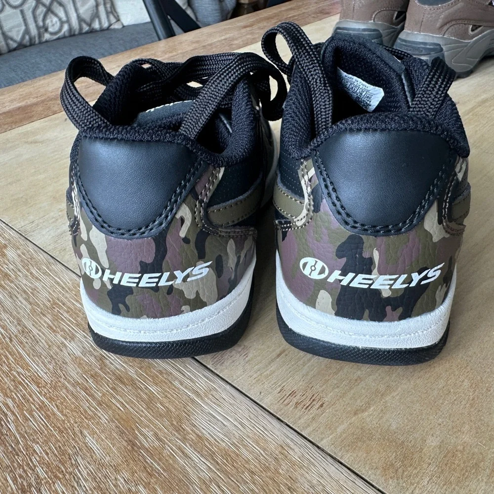 Reebok Heelys Kids Camouflage Sneakers - Picture 4 of 8